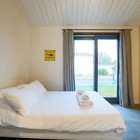 Belle Maison Pour Un Sejour A 10 Personnes Au Coeur De L'ile De Re 度假居