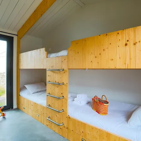 Belle Maison Pour Un Sejour A 10 Personnes Au Coeur De L'ile De Re 度假居