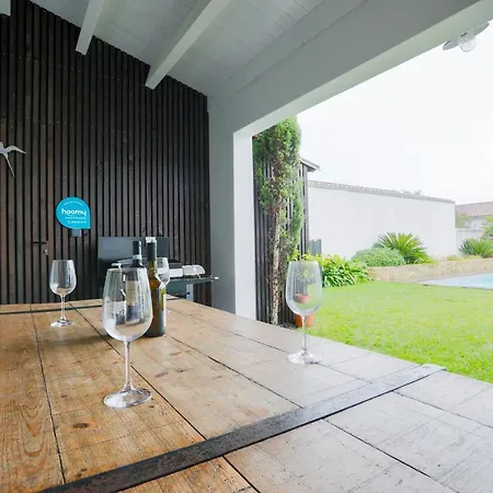 Belle Maison Pour Un Sejour A 10 Personnes Au Coeur De L'ile De Re *
